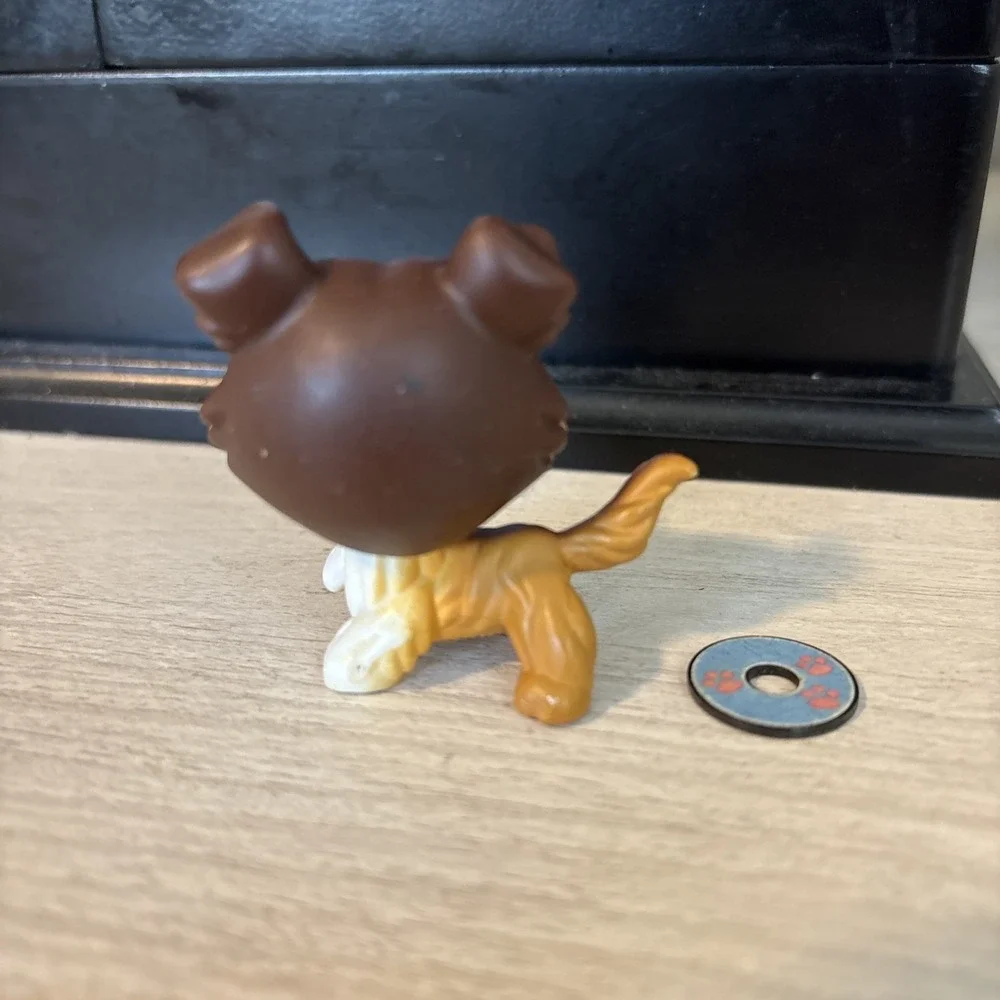 Littlest Pet Shop ~ #237 Brown Collie Dog w/ Magnetic Disc Authentic Hasbro